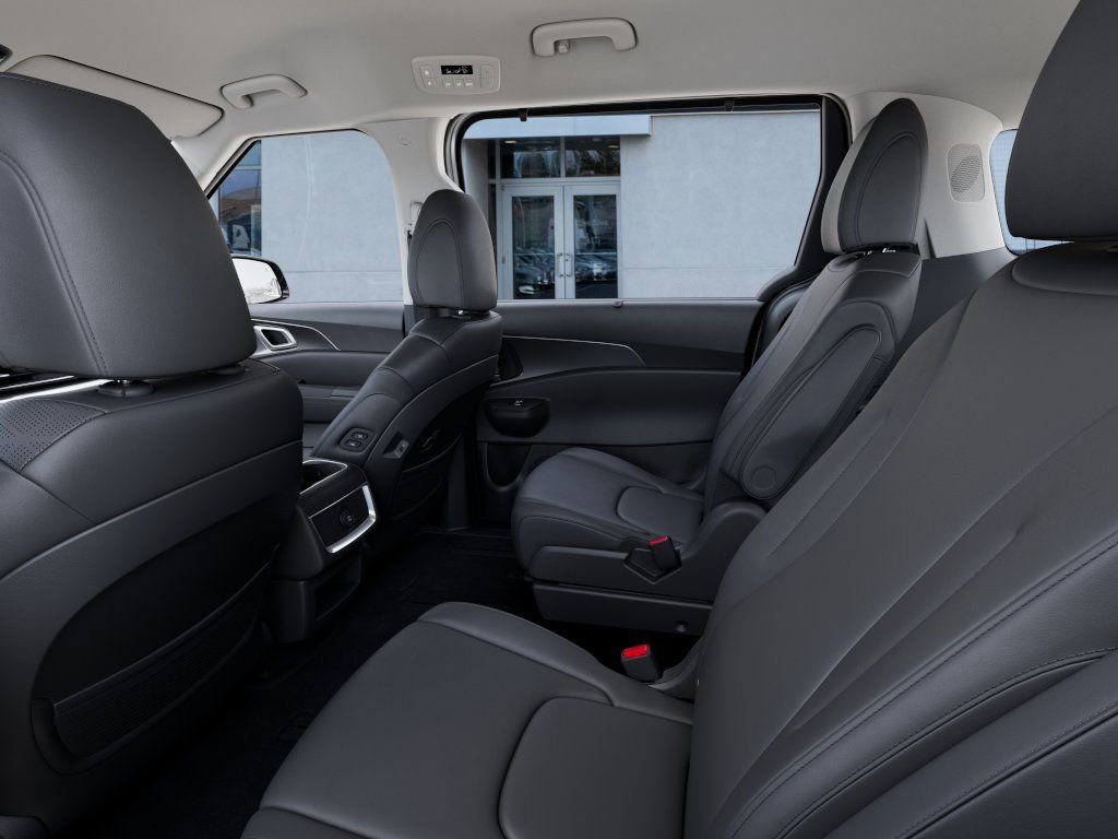 New 2027 White Kia EX image 18