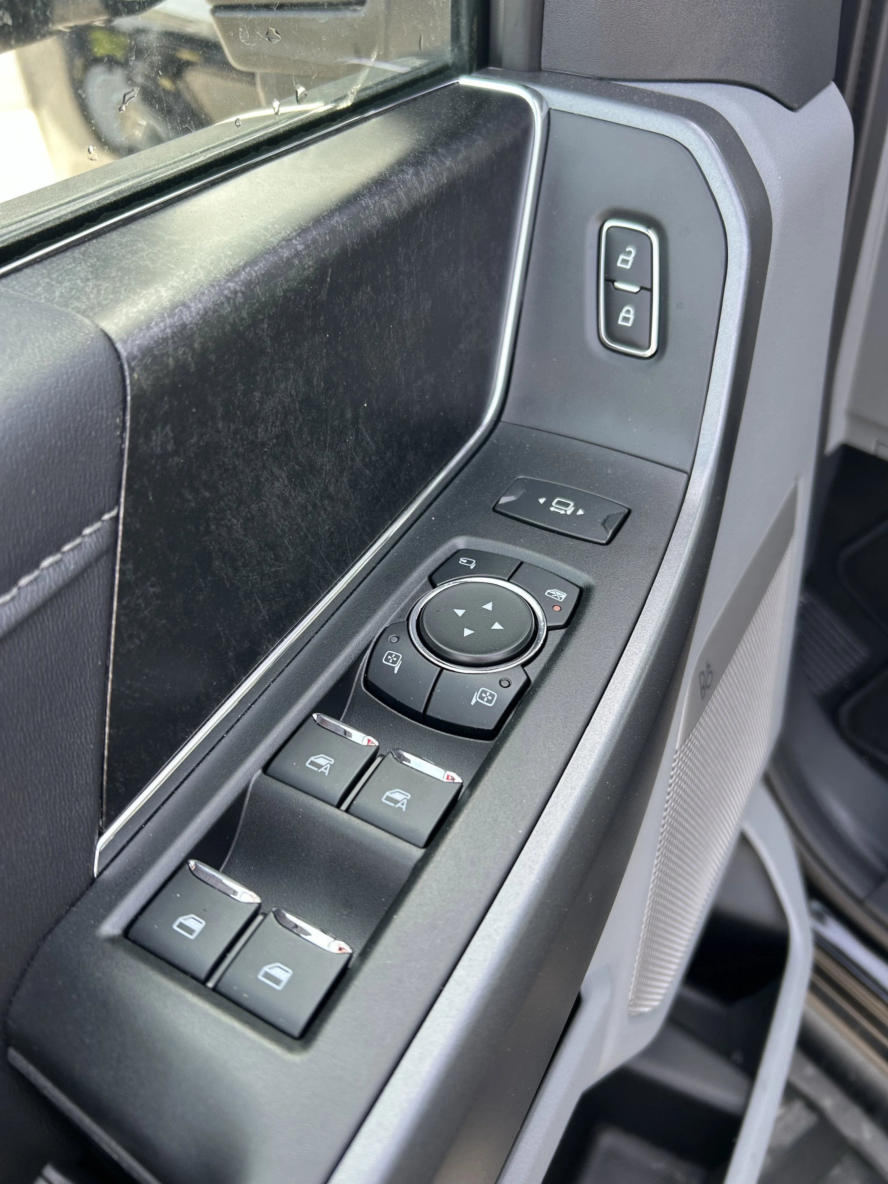 2026 Ford F-350 Super Duty XLT - Photo 11