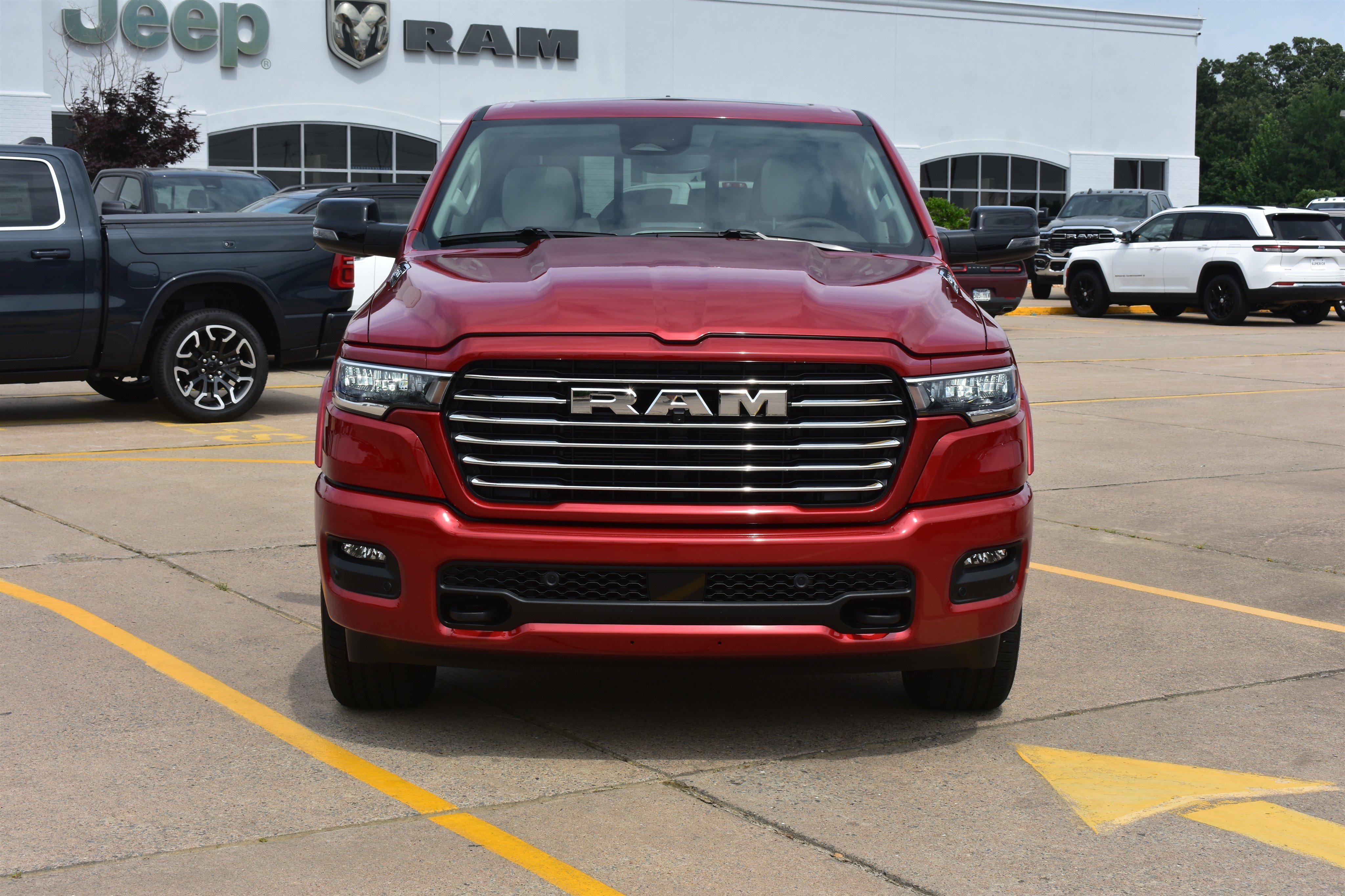 New 2026 Molten Red Pearl-Coat Exterior Paint RAM Laramie image 2