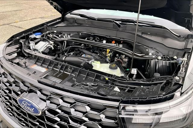 2026 Ford Explorer ST-Line - Photo 18