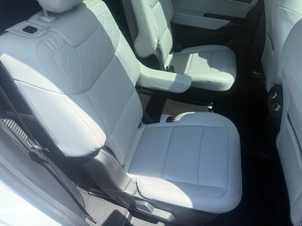 Used 2025 White Ford Platinum image 51