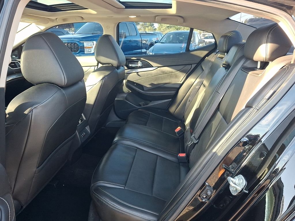Used 2020 Black Nissan 3.5 SL image 10