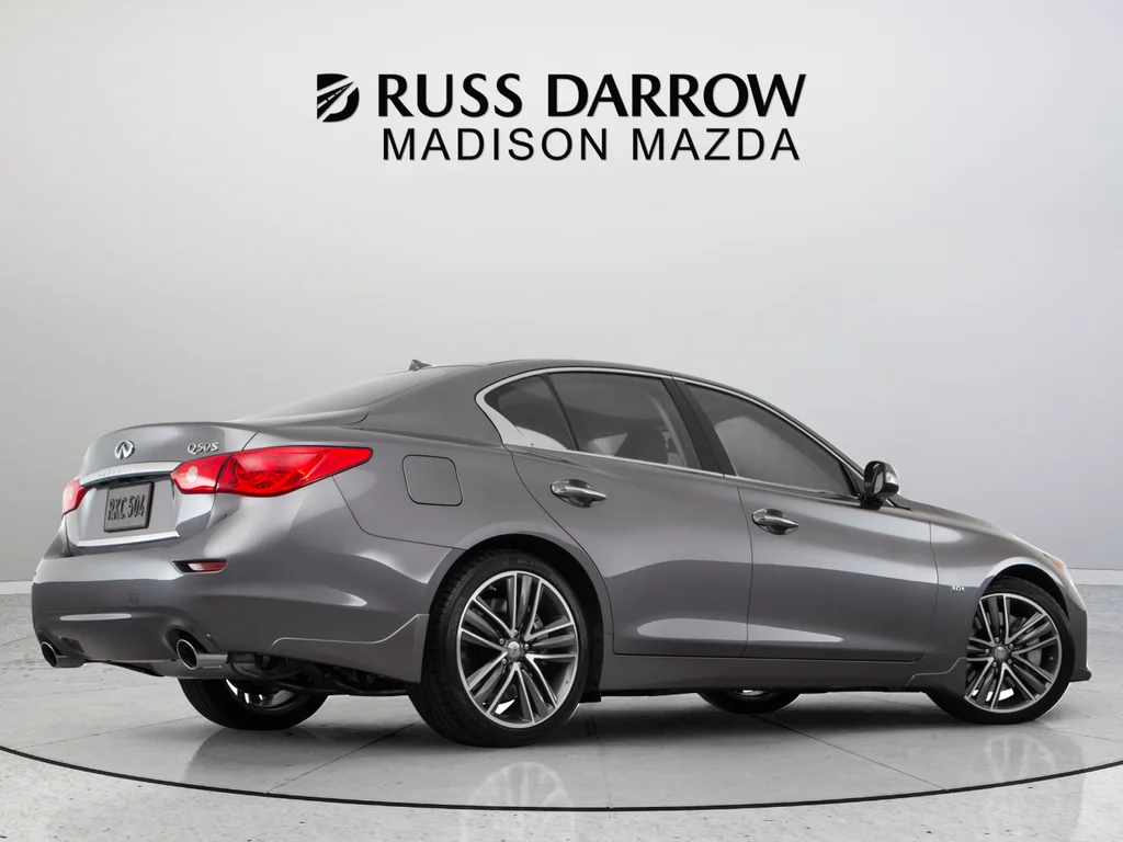 Used 2017 Gray INFINITI Sport image 5