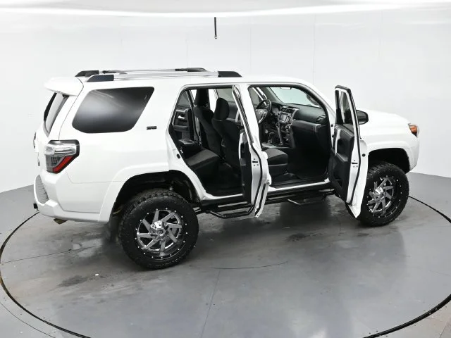 Used 2019 Super White Toyota SR5 image 43