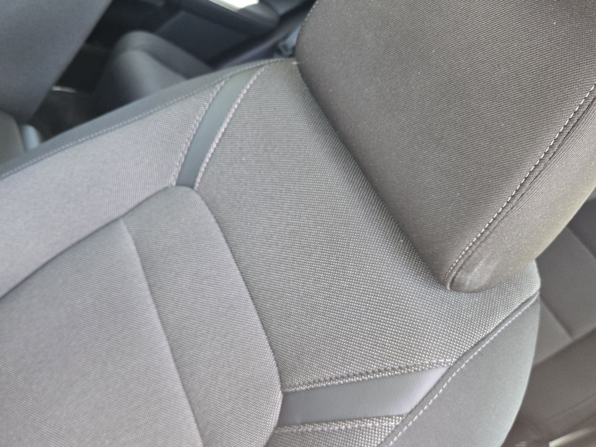 Used 2025 Canyon River Blue Metallic Honda EX image 22