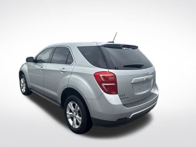 Used 2017 Silver Chevrolet LS image 3