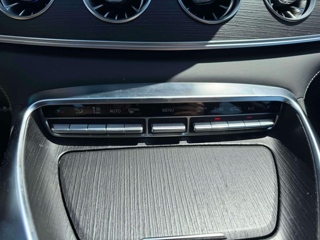 Certified Used 2024 Obsidian Black Metallic Mercedes-Benz Base image 31