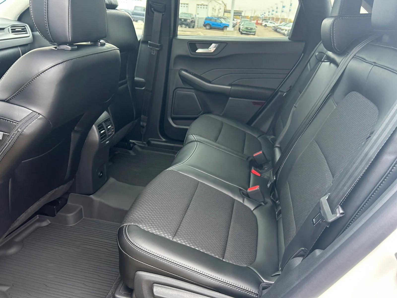 New 2026 Star White Metallic Tri-Coat Ford PHEV image 19