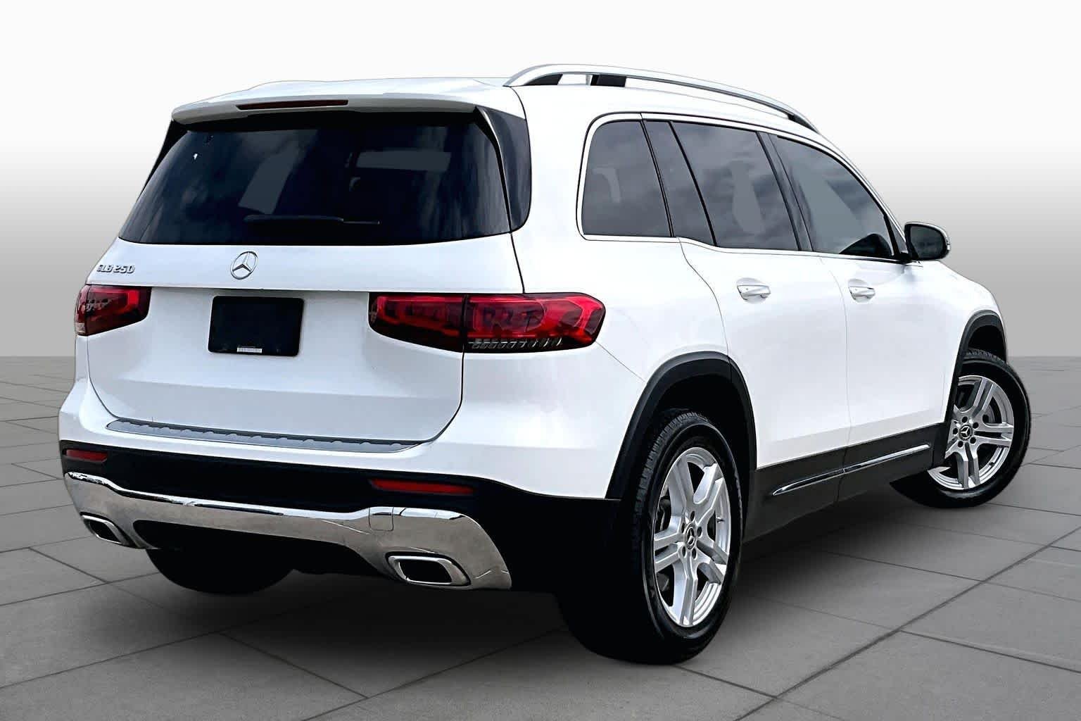 Used 2020 Polar White Mercedes-Benz GLB 250 image 13