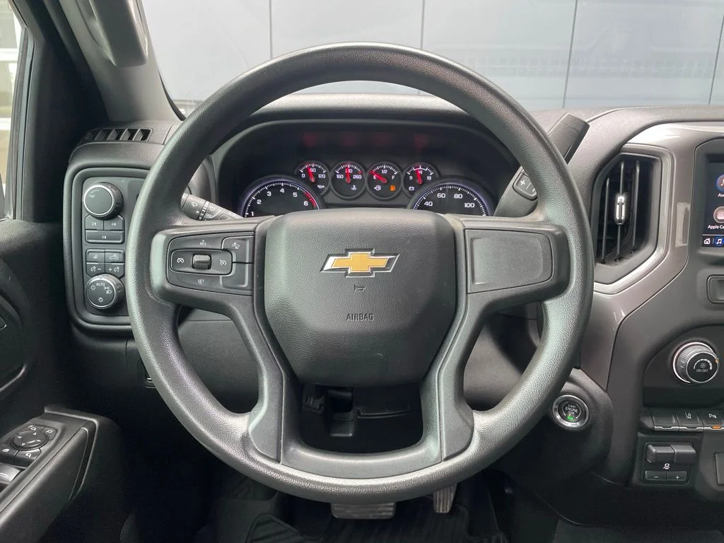 Used 2024 Gray Chevrolet Custom image 13