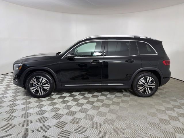 New 2026 Night Black Mercedes-Benz GLB 250 image 16