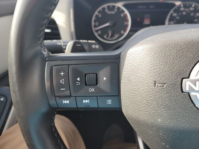 Used 2025 White Nissan SV image 11