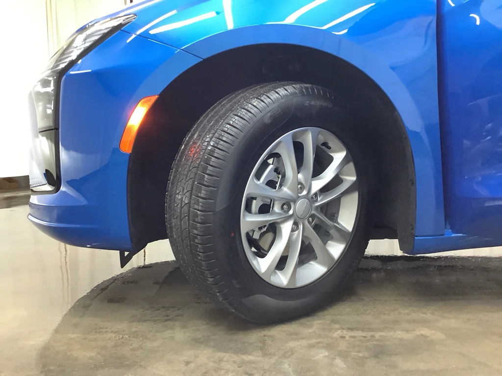 New 2027 Hydro Blue Pearl-Coat Exterior Paint Chrysler  image 23