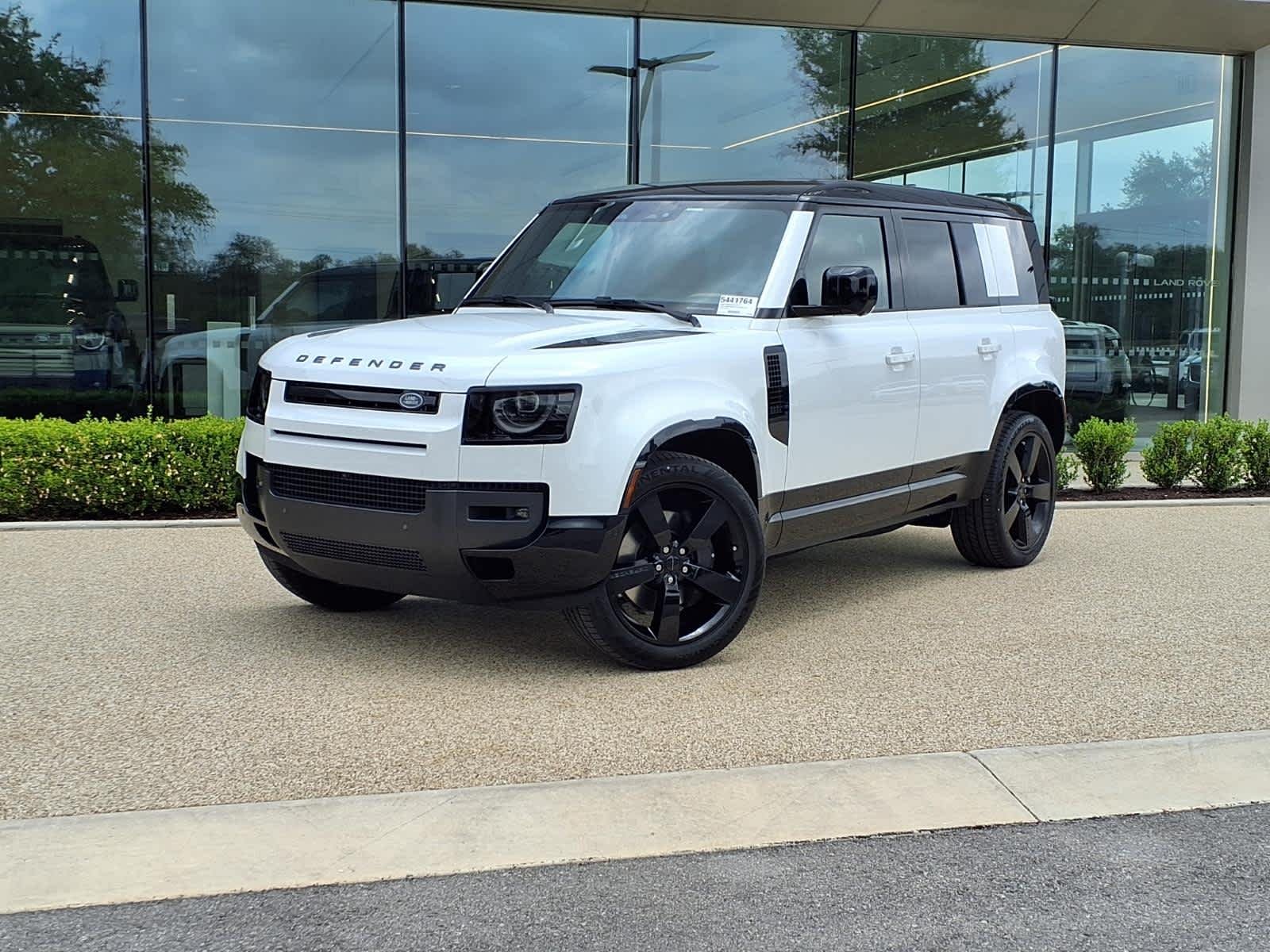 2026 Land Rover Defender 110 X-Dynamic SE