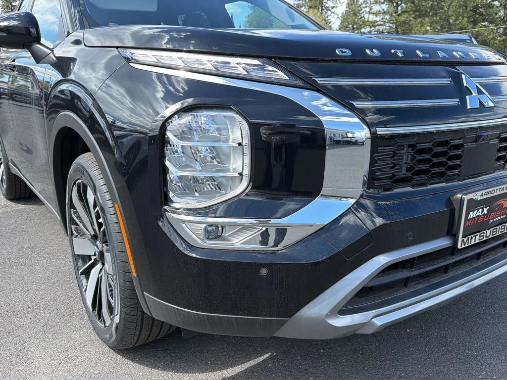 New 2026 Black Mitsubishi LE image 27