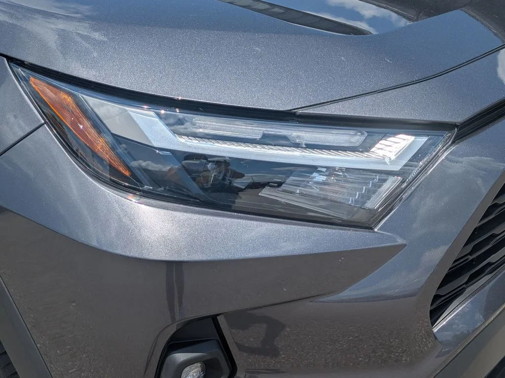 Used 2024 Gray Toyota XLE Premium image 4