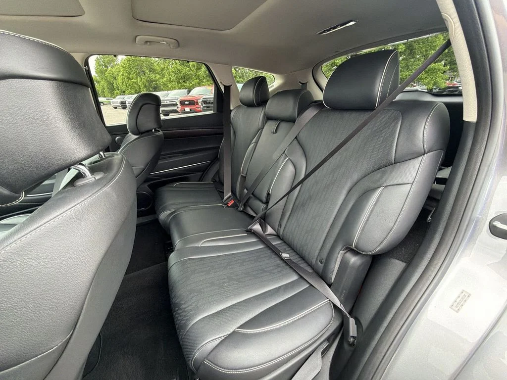 Used 2021 Silver Genesis 3.5T Advanced + image 23