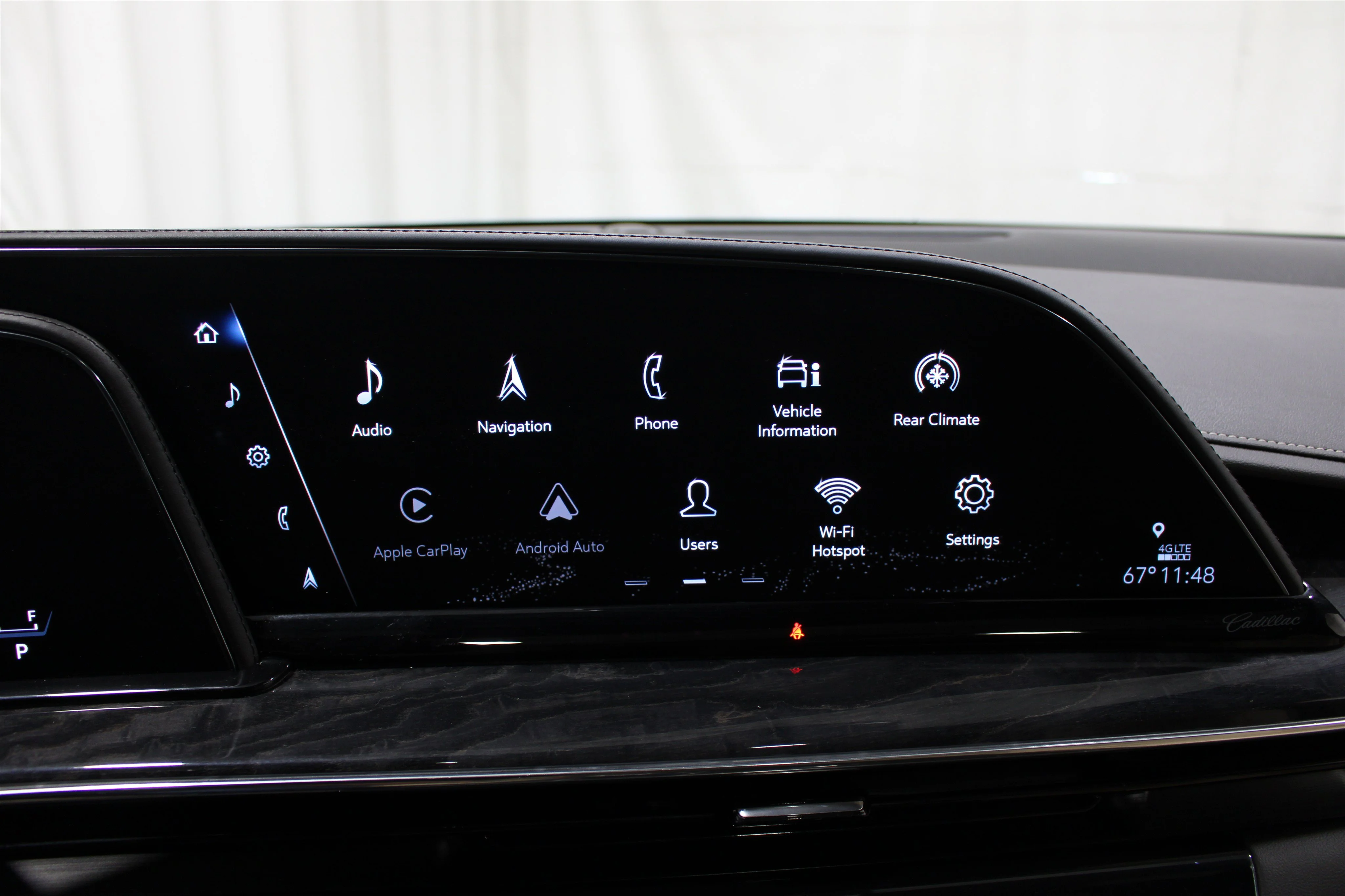 2021 Cadillac Escalade Premium Luxury - Photo 17