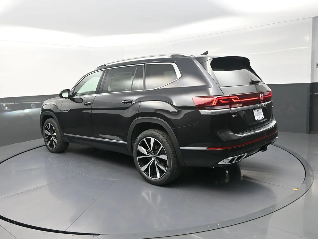 New 2026  Volkswagen 2.0T SEL Premium R-Line image 8
