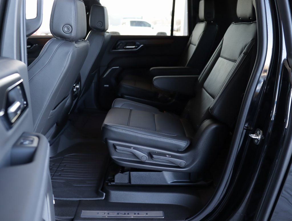 2026 GMC Yukon XL Denali - Photo 32