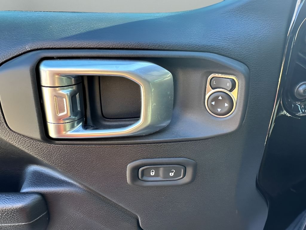 Certified Used 2023 Black Clearcoat Jeep Freedom image 9