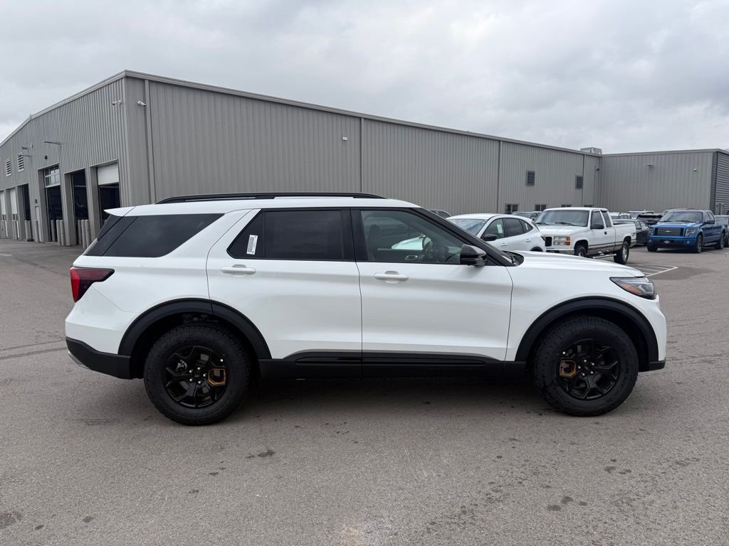 2026 Ford Explorer Tremor - Photo 32