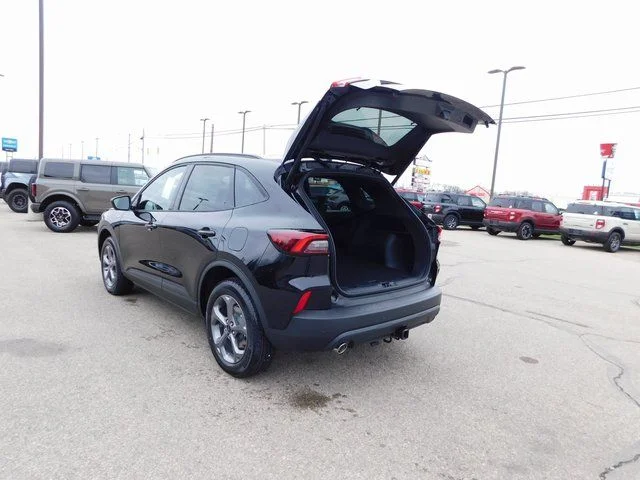 New 2026 Agate Black Metallic Ford ST-Line Select image 22