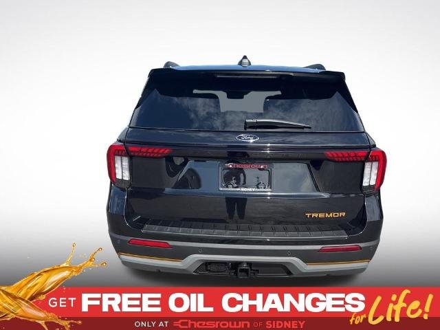 New 2026 Agate Black Metallic Ford Tremor® image 5