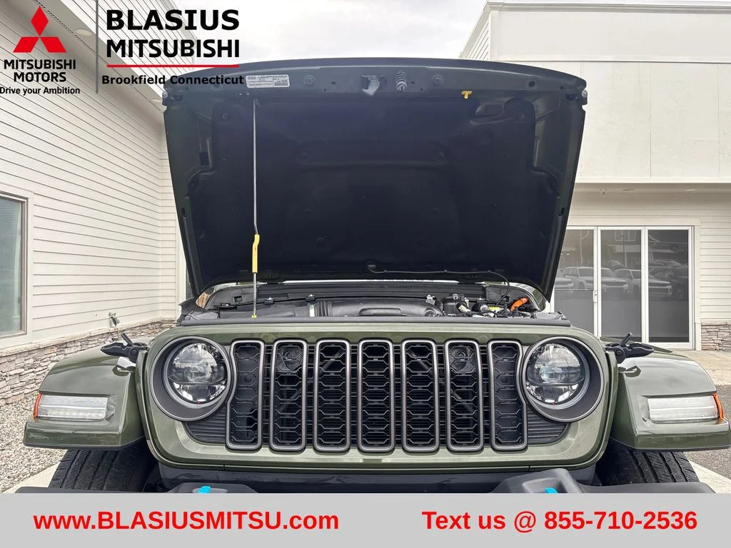 Used 2024 Green Jeep Sport S 4xe image 65