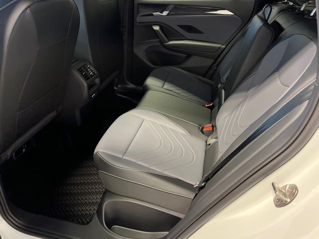 New 2026 White Volkswagen 2.0T SE R-Line Black image 10