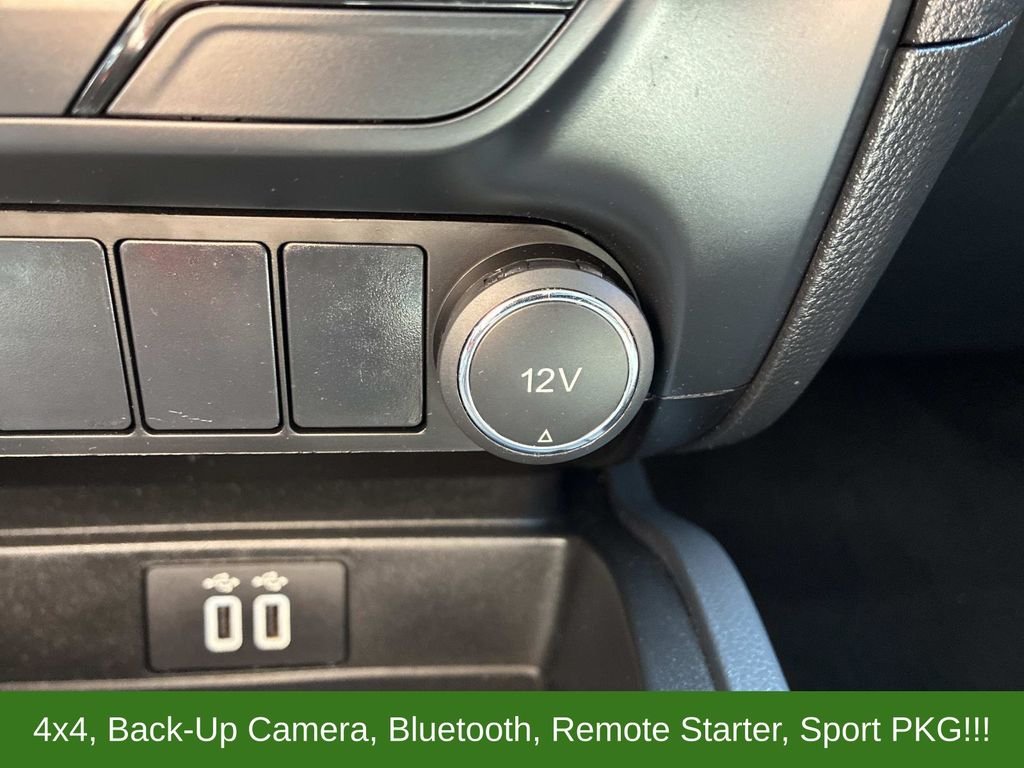 Used 2021 White Ford XLT image 30