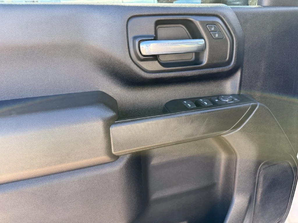 Used 2022 White GMC Pro image 5