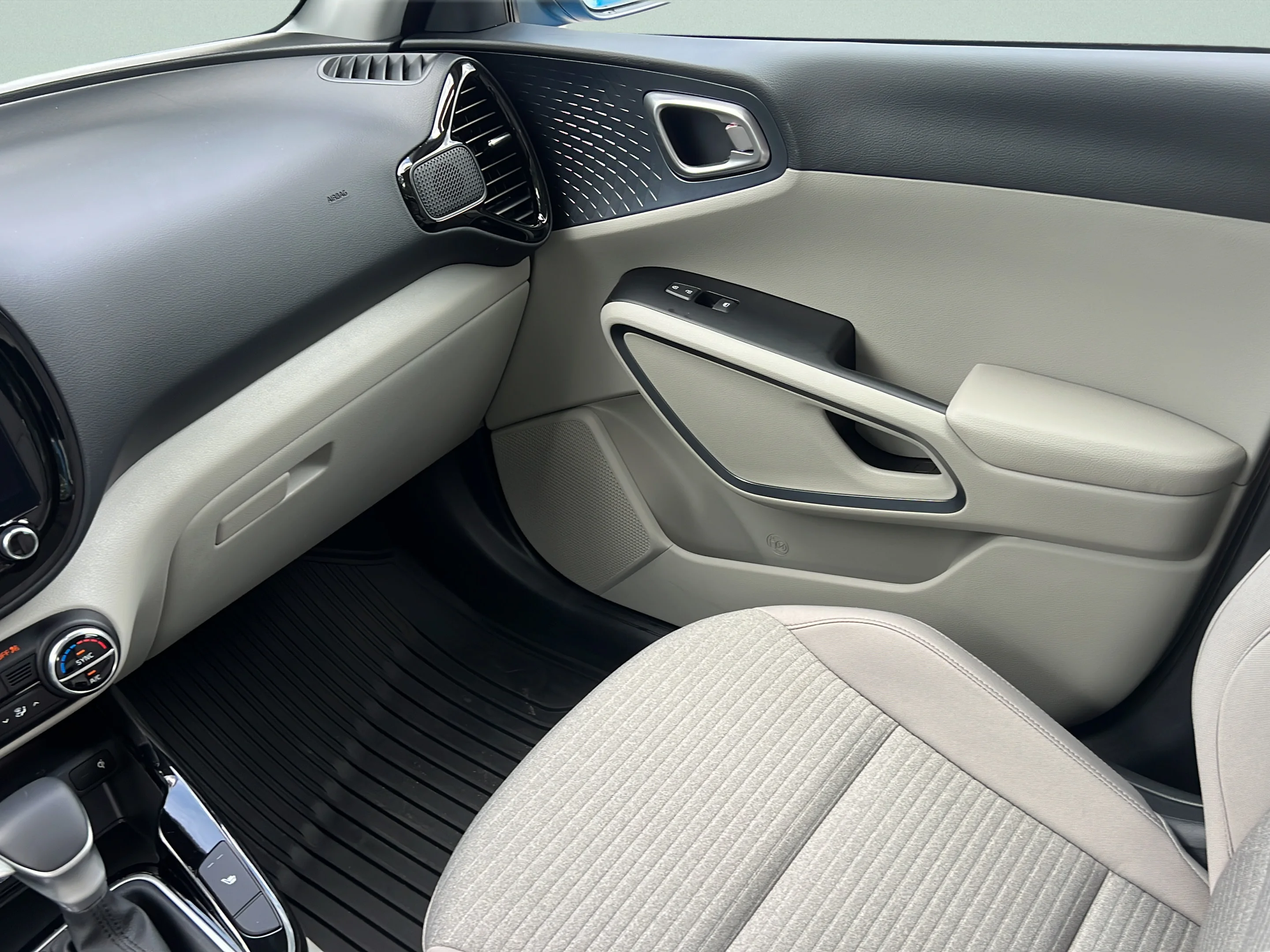 Used 2025 Surf Blue Kia EX image 16
