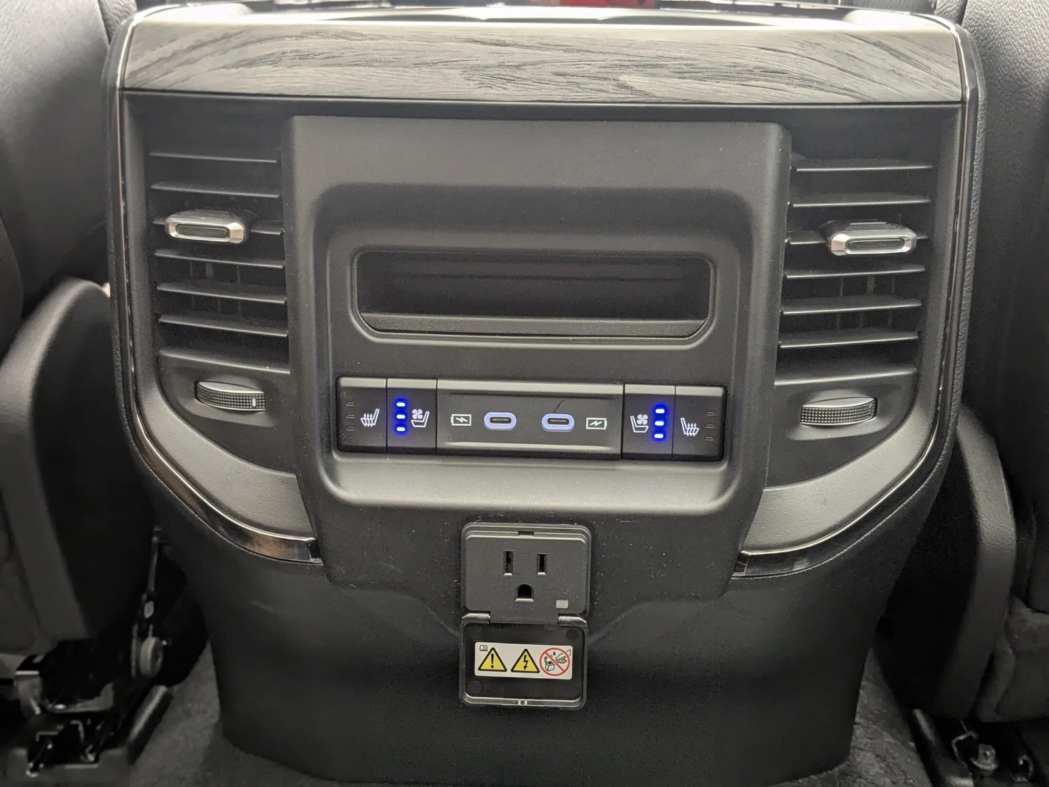 New 2026 Red RAM Limited - - Night Edition - Level A Grp - Pano Sunroof - 14.4 Uconnect NAV & More! image 30