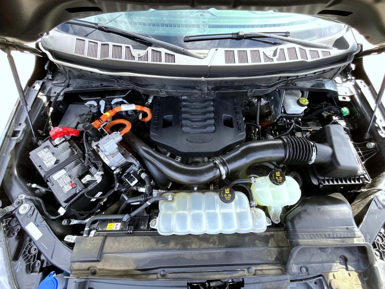 Used 2023 Gray Ford Lariat image 28