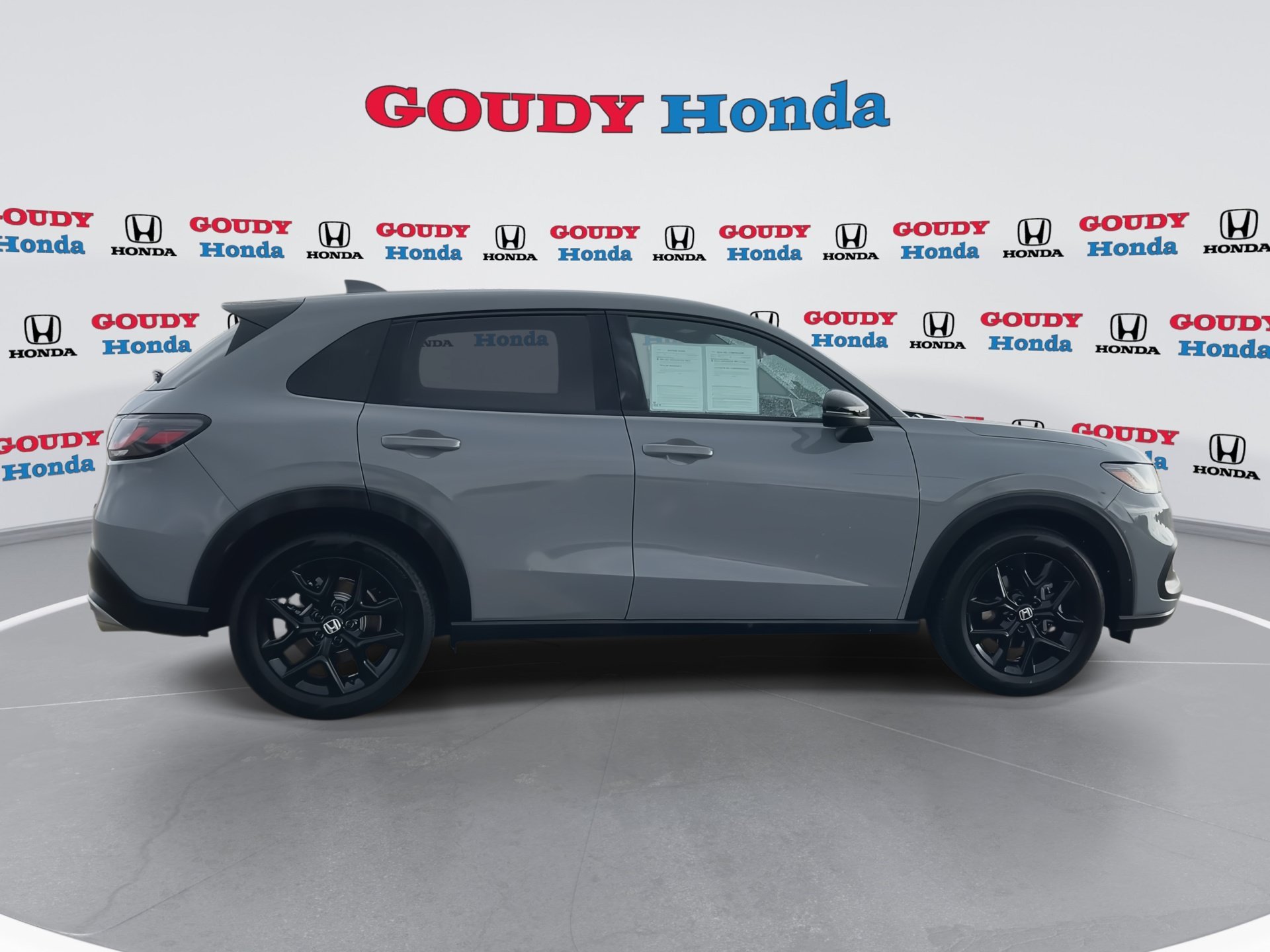 2025 Honda HR-V Sport - Photo 9