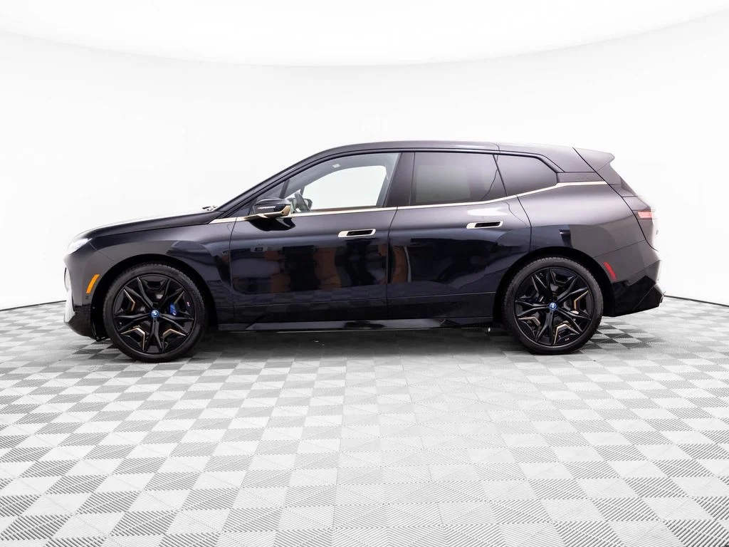 Used 2023 BMW iX Base with VIN WB533CF04PCM51157 for sale in Barrington, IL