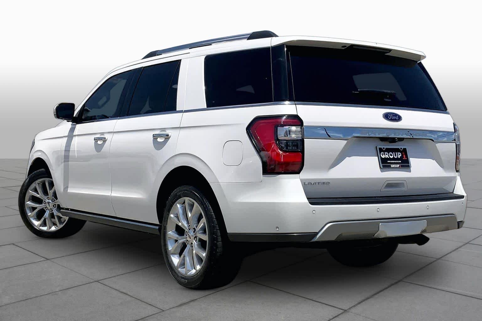Used 2019 White Platinum Metallic Tri-Coat Ford Limited image 11