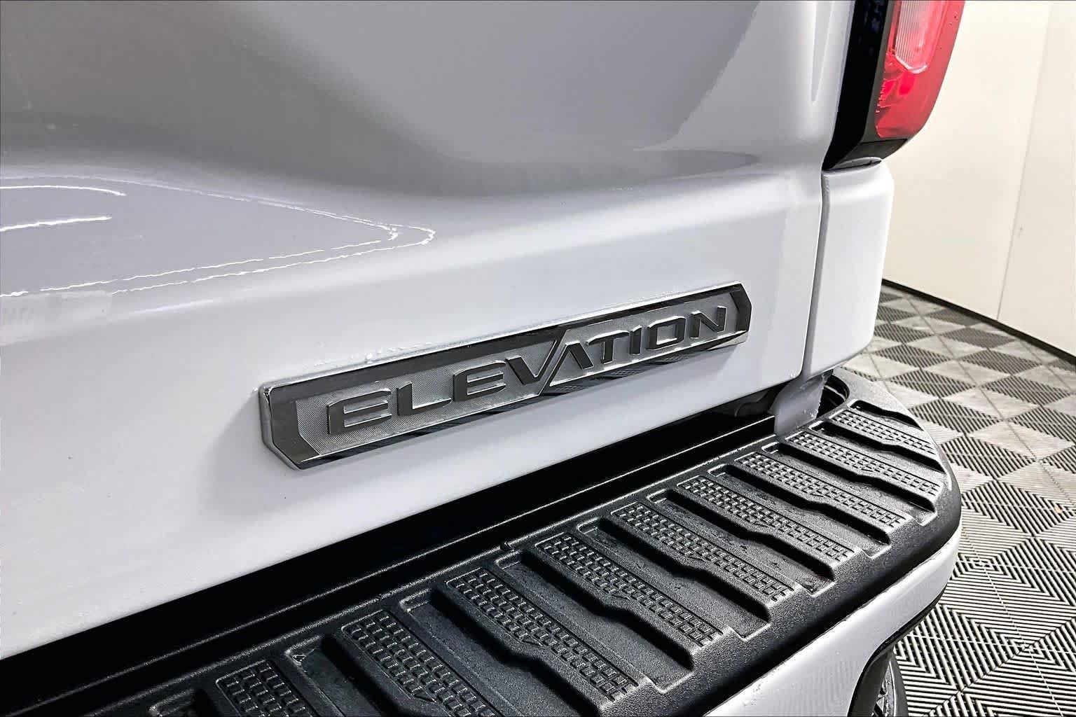 2024 GMC Sierra 1500 Elevation - Photo 10