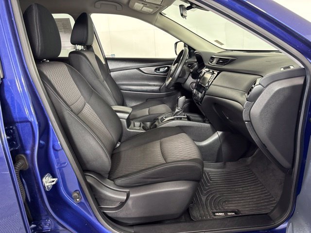 Used 2019 Blue Nissan SV image 4