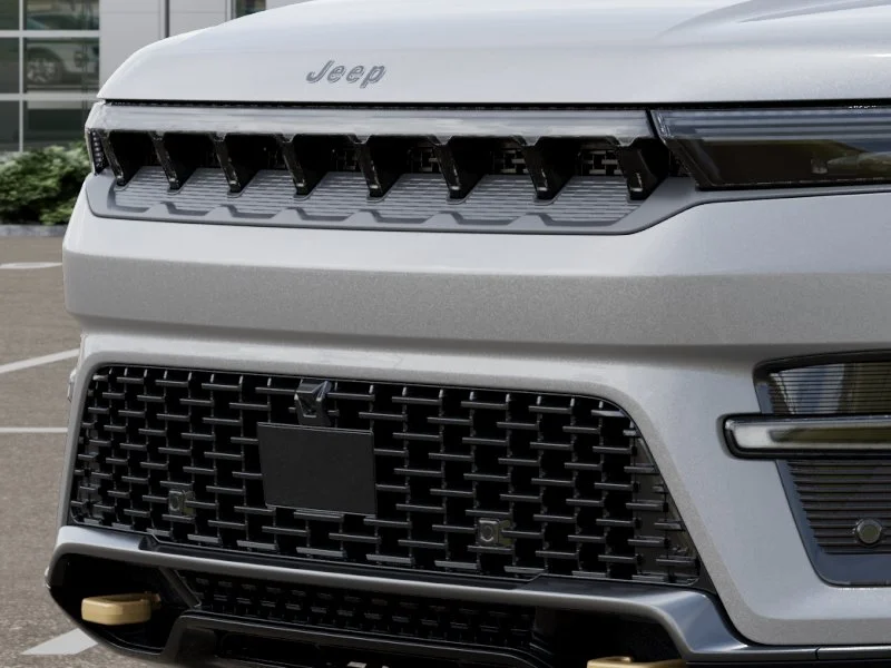 New 2026 Silver-Zynith Exterior Paint Jeep 85th Anniversary Edition image 37