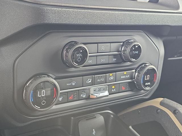 New 2026 Avalanche Gray Ford Badlands® image 22