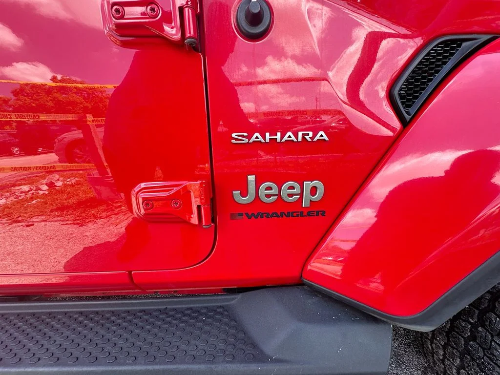 Used 2023 Red Jeep Sahara image 38