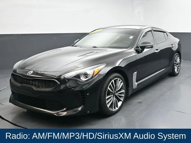 Used 2019 Black Kia Base image 4