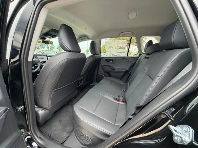 New 2026 Midnight Black Metallic Toyota XLE Premium image 21