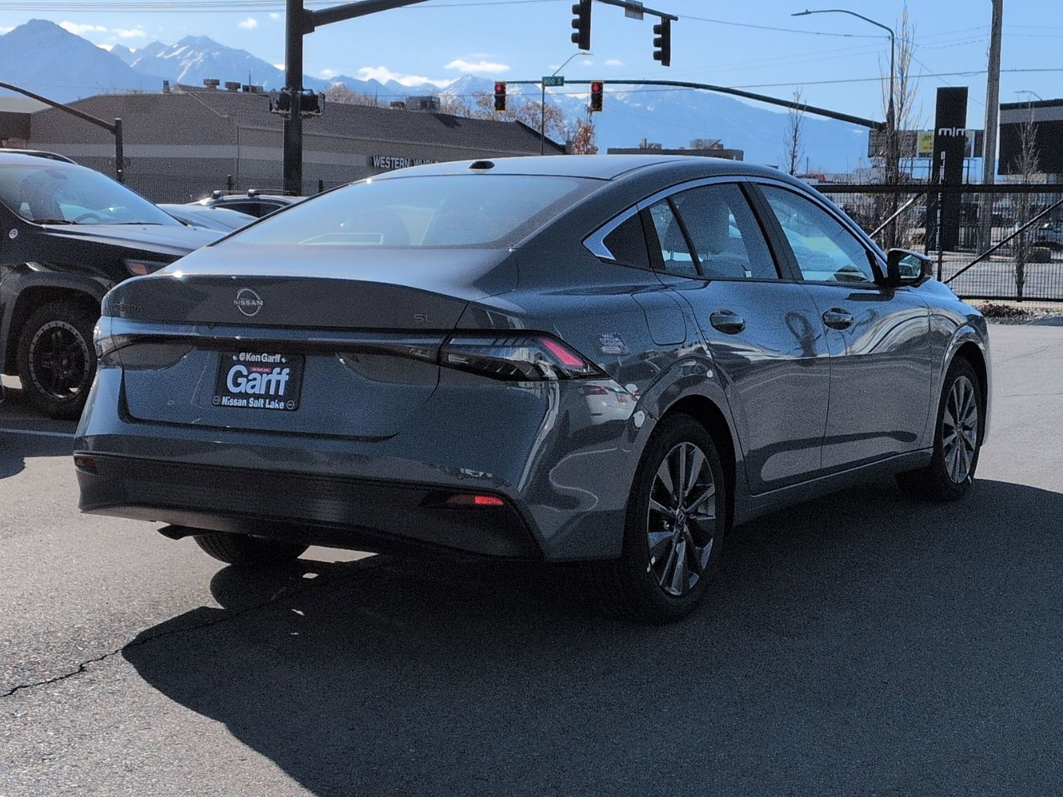 New 2026 Atlantic Gray Metallic Nissan SL image 3