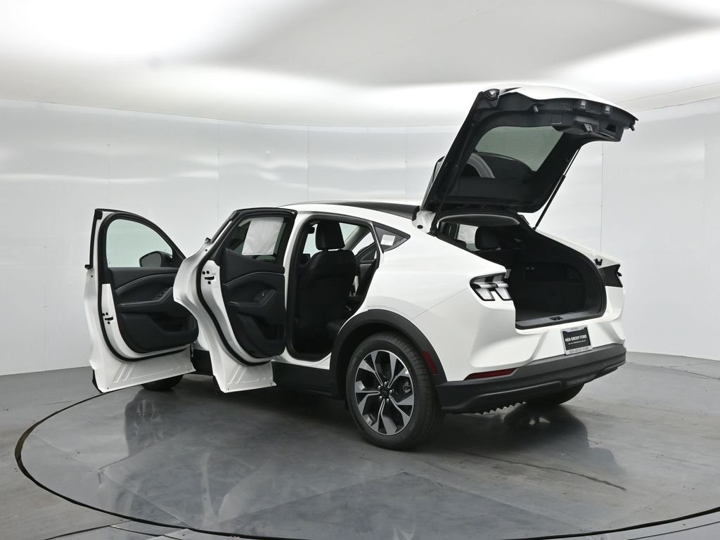 New 2026 Star White Metallic Tri-coat Ford Select image 31