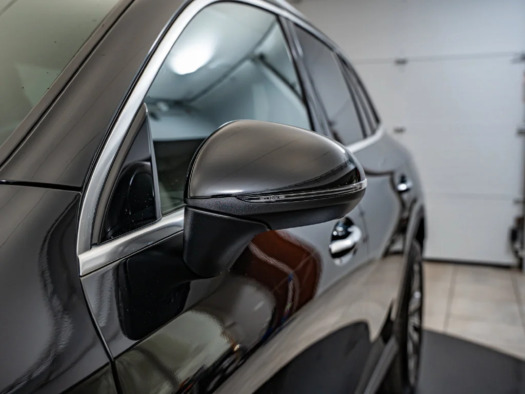 Certified Used 2025 Black Mercedes-Benz GLC 300 image 9