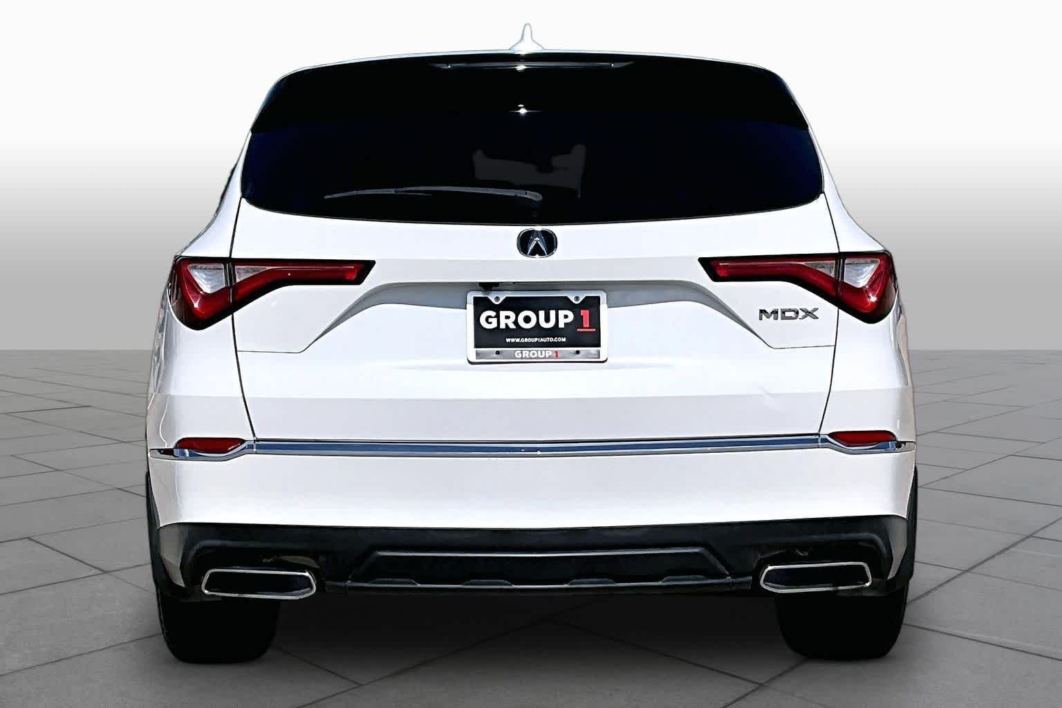 Used 2022 Platinum White Pearl Acura  image 5