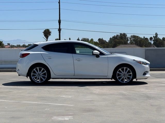 Used 2017 Snowflake White Pearl Mazda Touring 2.5 image 33